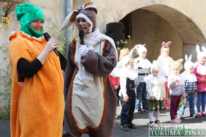 Lieldienu svinēšana Jaunpilī /FOTO/