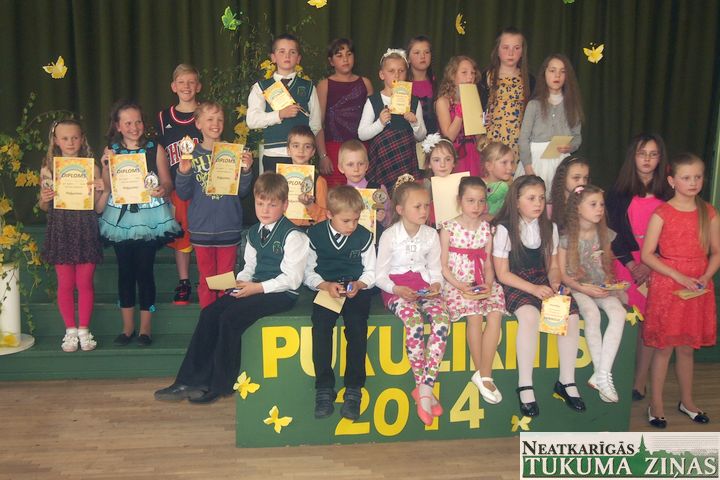 Jauno dziedātāju konkurss «Puķuzirnis 2014» Kandavā