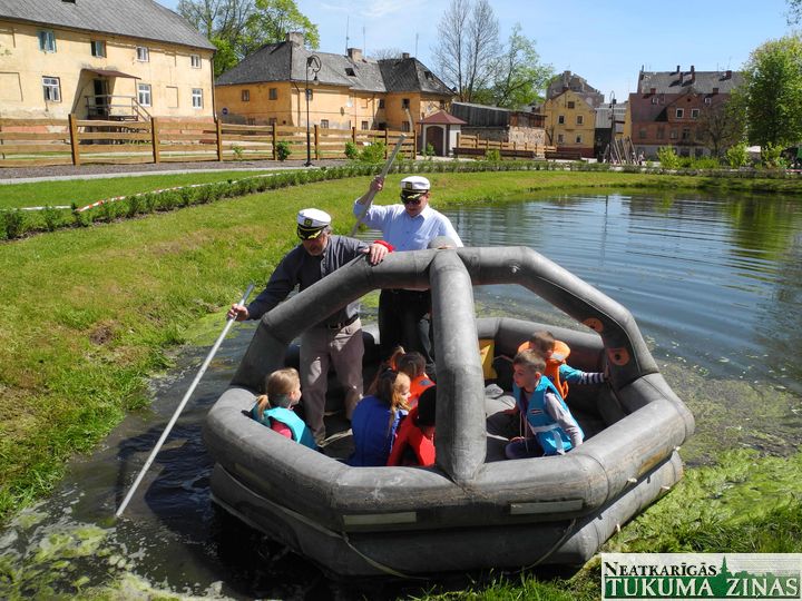 Kandavnieki svin ģimenes svētkus, Zantē – pagasta svētki