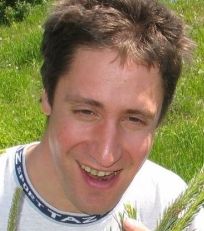 Par mātēm un gaiļiem