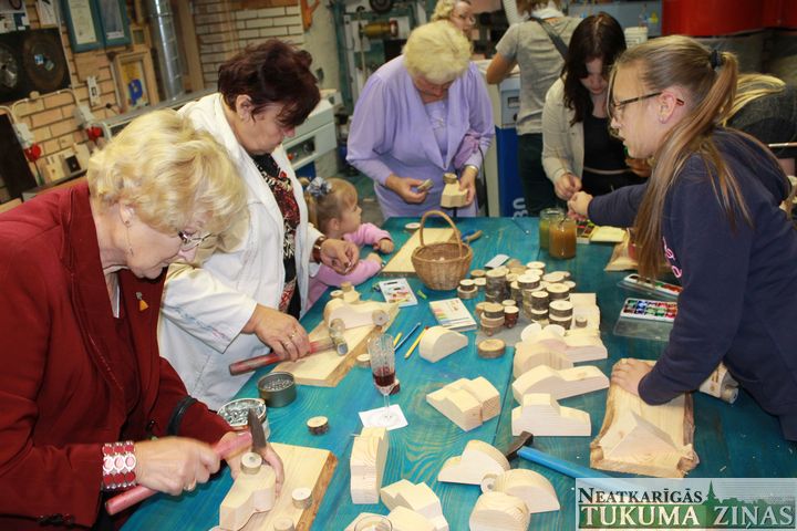 Jaunpils novadā jauna saieta vieta rokdarbiem un kokdarbiem