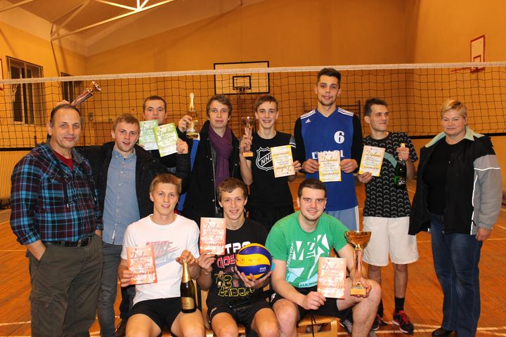 Vecgada kausu volejbolā izcīna «Kaive»