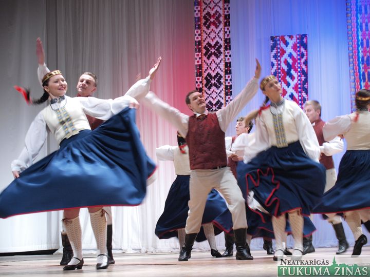 Tautas deju Dižkoncerts Slampē