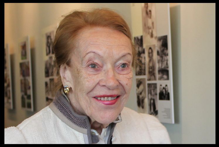 Mūžībā devusies dzejniece Astrīde Ivaska