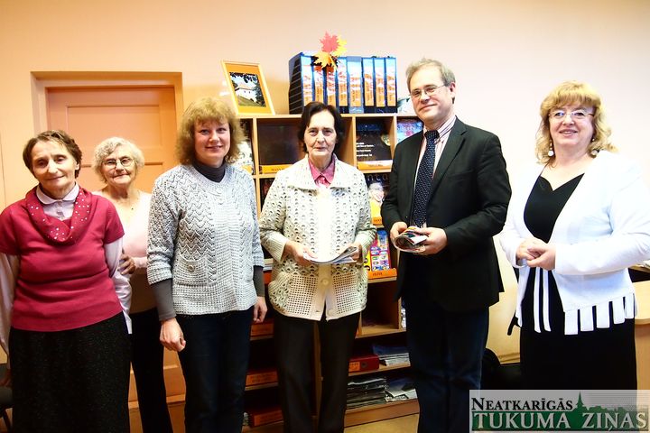 Ēdiet veselīgi un kustieties intensīvi!