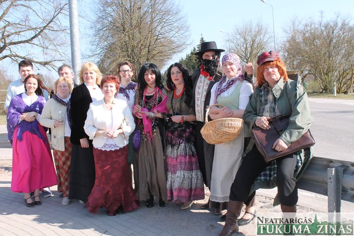 VIII amatierteātru festivāls «Smējiens» – Pūrē /FOTO/