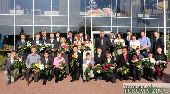 Sporta skolu absolvē 27 jaunie sportisti