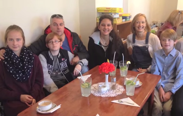 Visā Latvijā meklē viesģimenes apmaiņas skolēniem no Čīles, Taizemes, Dānijas, Vācijas un Šveices