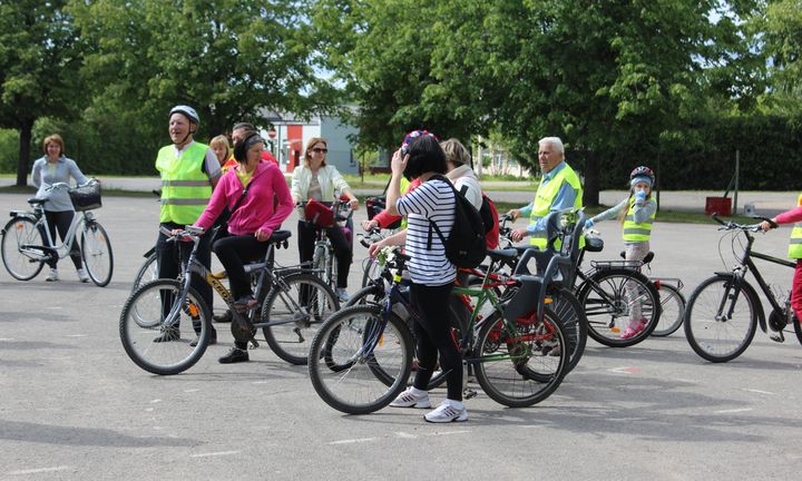 Velotūre Kandavā pulcēja 43 dalībniekus /FOTO/