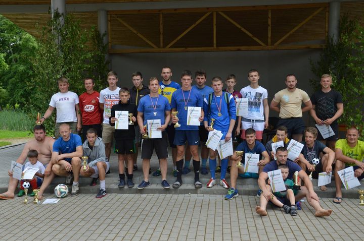 Radoši, rotaļīgi un sportiski svētki /FOTO/