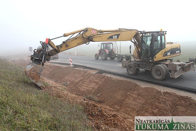 Atjauno segumu Kabilē autoceļā Tukums–Kuldīga