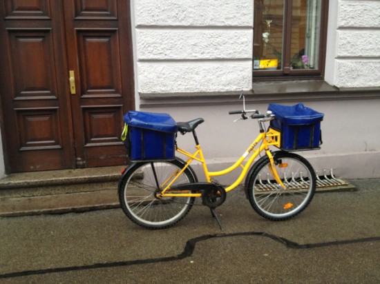 Tukumā aplaupīta pastniece, lūdz atsaukties aculieciniekus