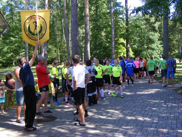 Irlavā aizvadīts florbola veterānu turnīrs «Mamutu kauss» /FOTO/