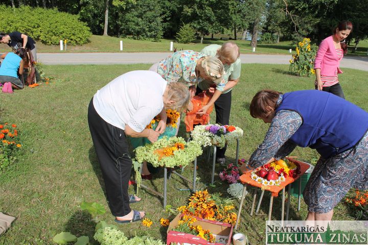 Matkules ziedu festivālā