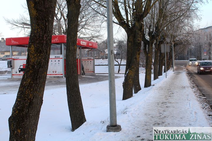 Tukumā pašapkalpošanās automazgātuvei nāksies uzlikt aizsargsienu