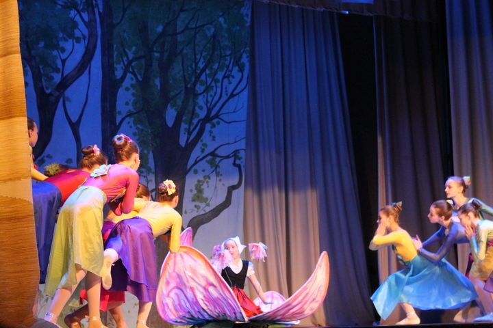 Kandavas deju skola svētkos iestudē Īkstīti