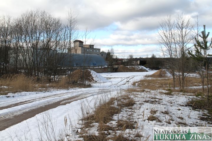 Tukumā būvēs jaunu šūšanas rūpnīcu, bet darbiniekus nevar atrast mūsu pašu «Sakta»