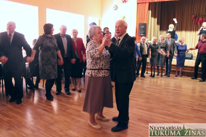 Tiekas kolhoza «Draudzība» bijušie darbinieki /FOTO/