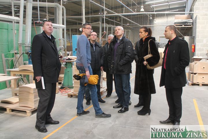 Uzņēmēji tiekas SIA «Daiļrade koks» Tukuma ražotnē