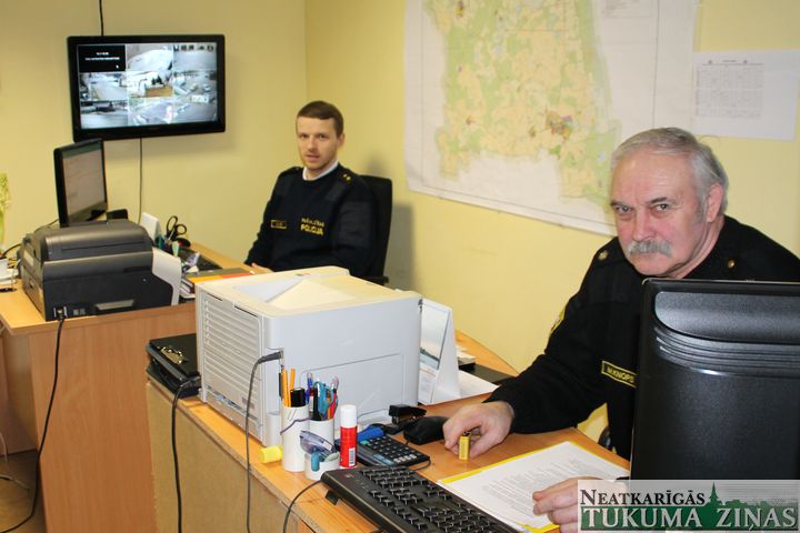 Jaunpils pašvaldības policija nesoda satiksmes pārkāpējus