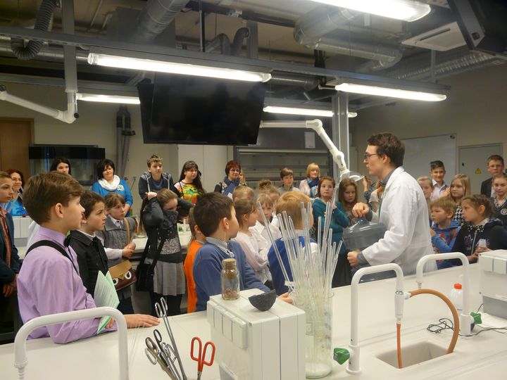 Kandavas novada skolēni pētnieku forumā «Skolēni eksperimentē»