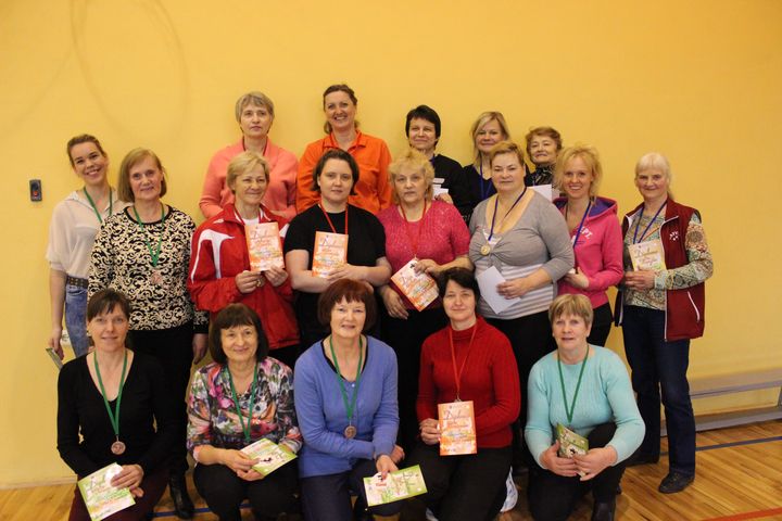 Lieldienu volejturnīrs seniorēm Tumē