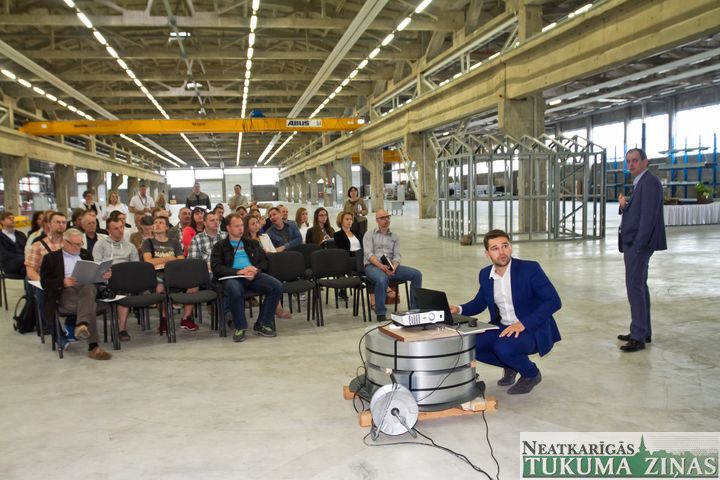 Modulāro ēku ražotne «Forta Medical» Tukumā atklāj jaunu ražotni