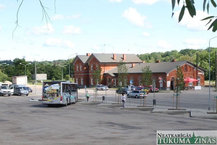 Plāno apvienot Tukums-1 dzelzceļa staciju un autoostu, arī Tukumā būs augstais perons