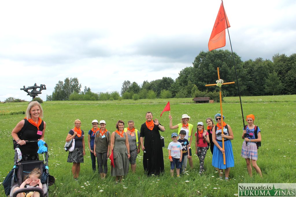 Tukuma svētceļnieki dodas uz Aglonu
