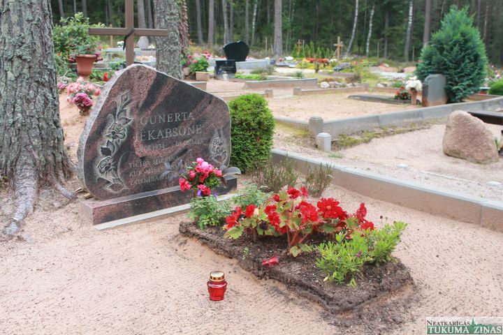 Ir skumji, ka neciena kapus