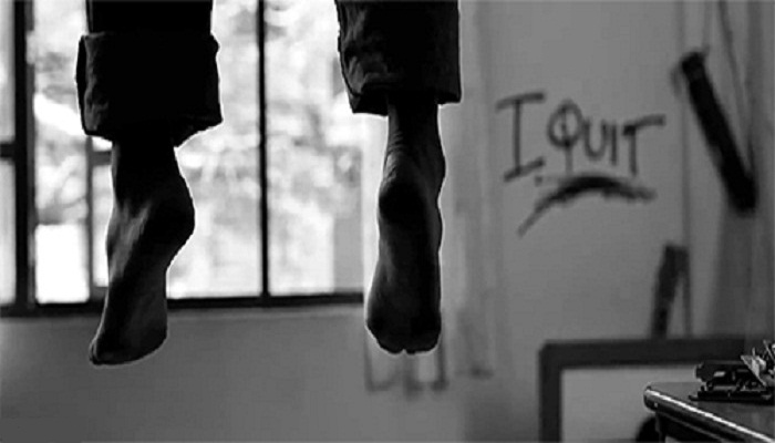 Kandavas mežā atrasts pakāries vīrietis