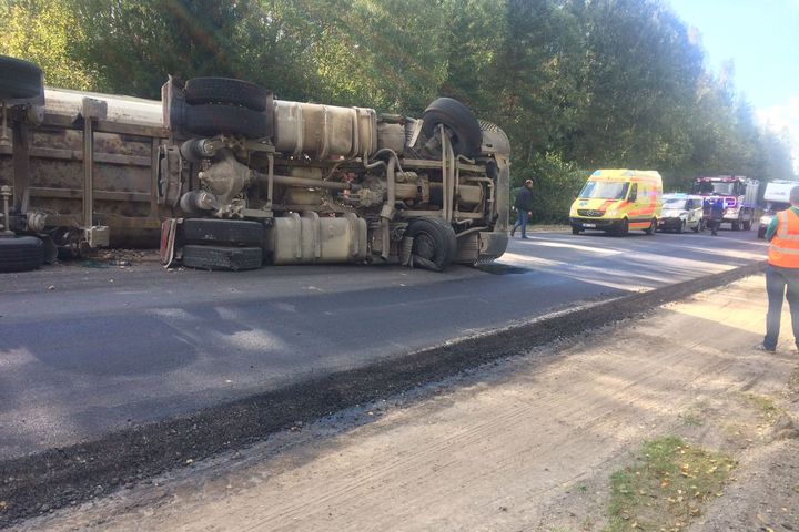 Aizvadītajā diennaktī uz ceļa Rīga-Ventspils notikušas divas smagas avārijas