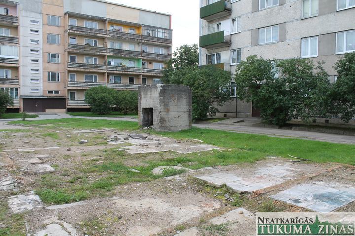 Celtnieku ielas iedzīvotājiem Tukumā – skats pa logu – kā pēc kara