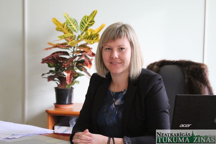 Zemgales vidusskolas direktore Učelniece: “Jāprot pieņemt izaicinājumus un iet līdzi laikam”