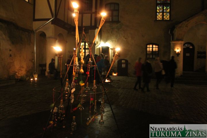 Leģendu nakts Durbē, Jaunpilī un Šlokenbekā /FOTO/