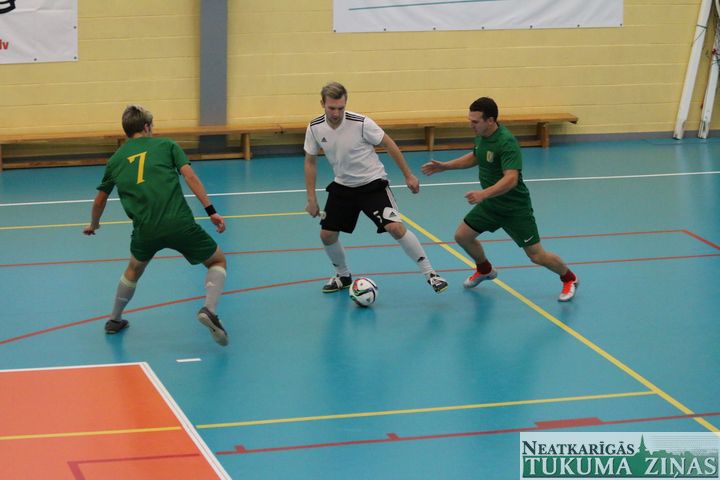 Sācies Tukuma novada čempionāts telpu futbolā