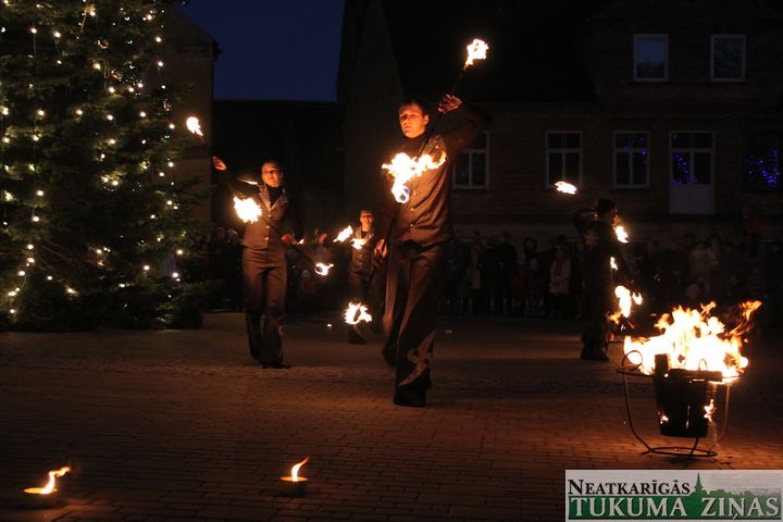 Tā Otros Ziemsvētkus svinēja Kandavā /FOTO/