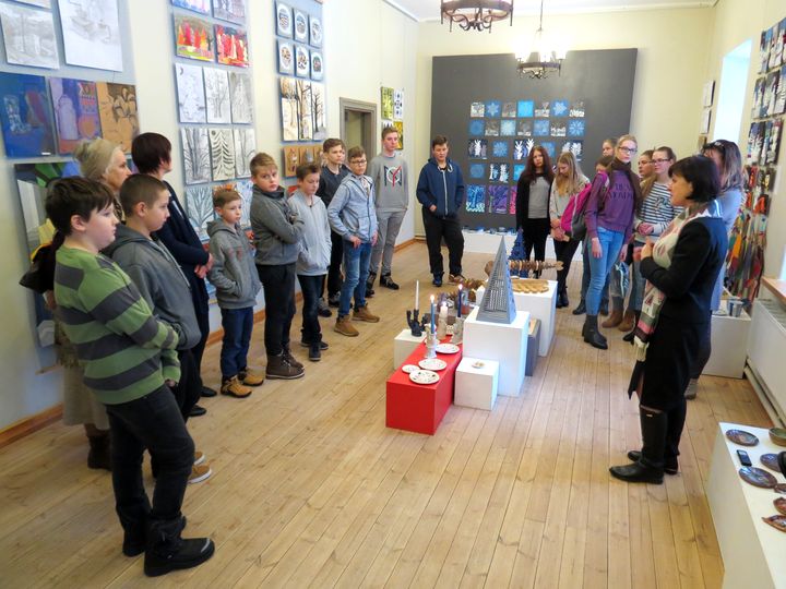 Kandavas Mākslas un mūzikas skolas audzēkņu izstāde «Ziemas dārzs»