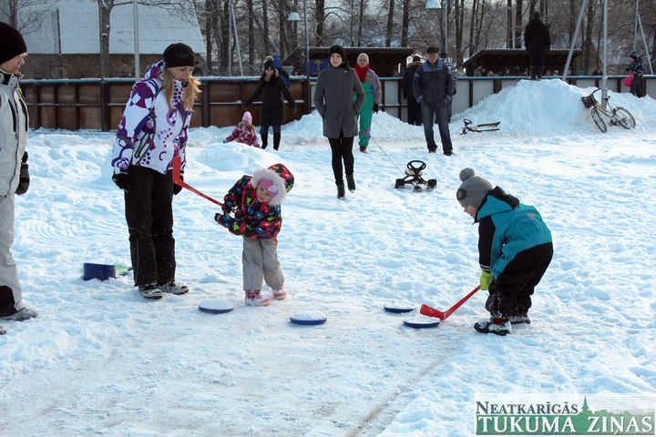 Kā Pasaules sniega dienu aizvadīja Engurē /FOTO/