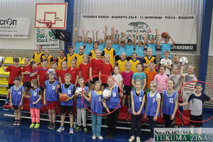 Tradicionāli Kandavā noskaidroti «Drošākie un veiklākie» /FOTO/