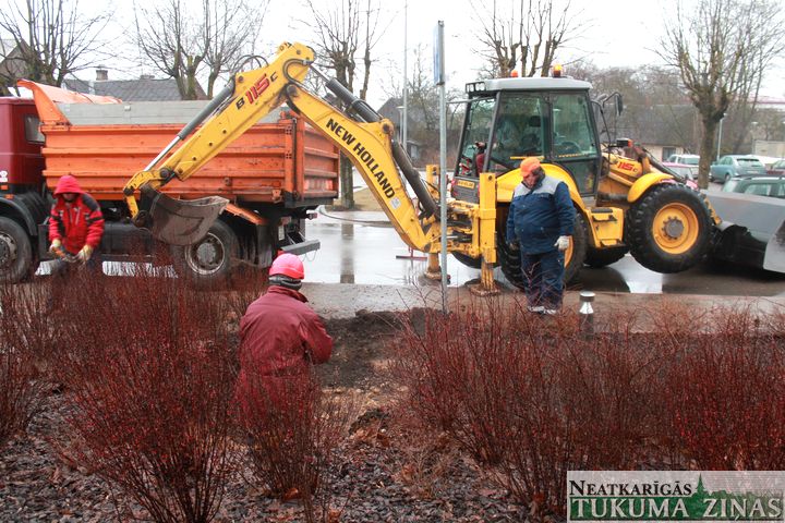 Pie Tukuma novada domes plīsusi siltumtrase