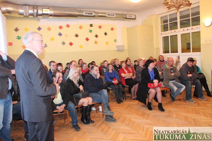 Cēres ceļa asfaltēšanai finansējums neatrodas jau 20 gadus