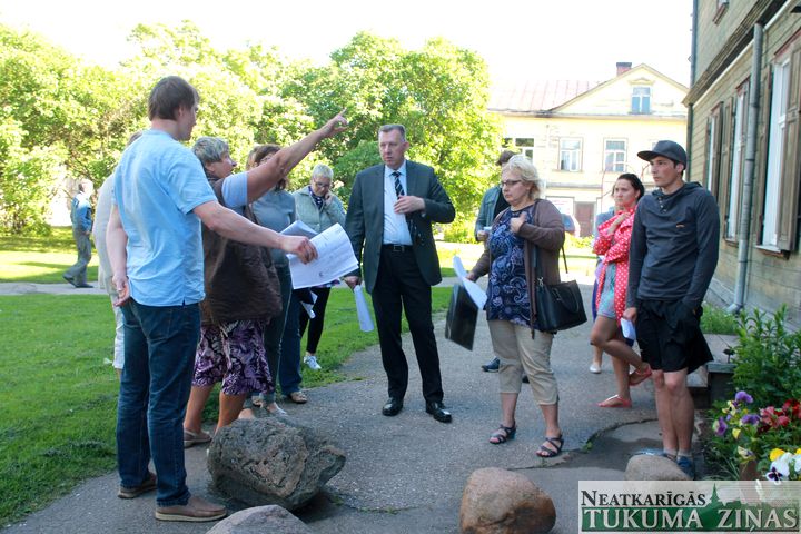 Iedzīvotāji dāvina zaļo zonu, pretī gaida pašvaldības atbalstu