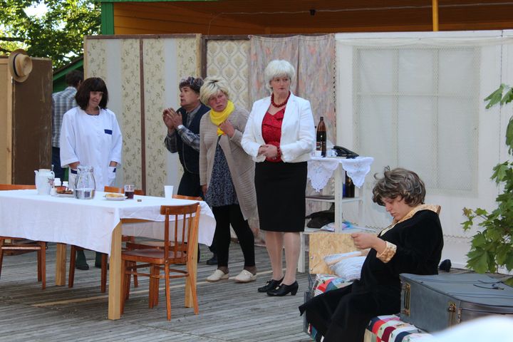 Cērē jaunuzvedums – «Antons un radi»