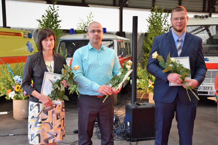 Apbalvota ilggadēja NMPD darbiniece – Inita Pumpure Kandavā