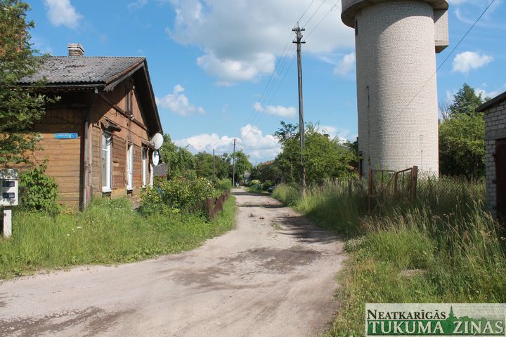 No Tukuma centra Stacijas ielu neredz