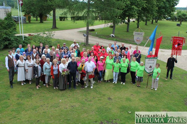 Amatierteātra festivāls «Spēlētprieks ezermalā Džūkstes «Kliģos» /FOTO/