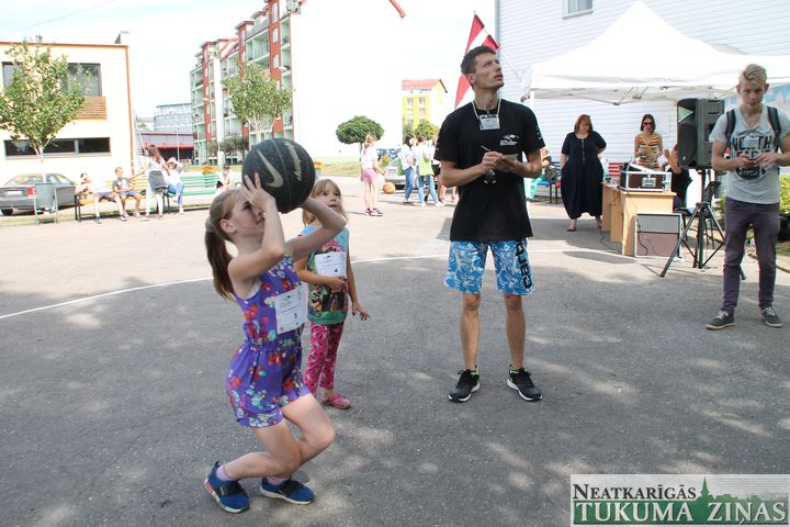 Tukumā aizvadīts otrais izturības skrējiens «Go Run» /FOTO/