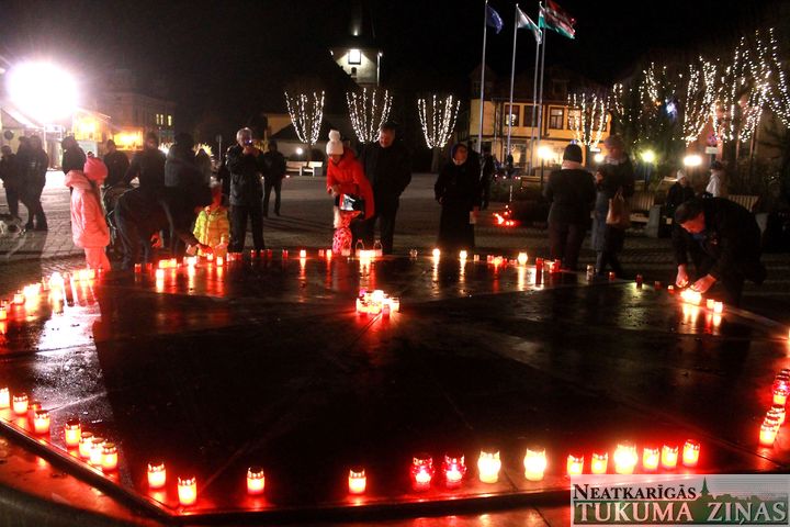 Latvijas dzimšanas dienas svinības Tukumā /FOTO/