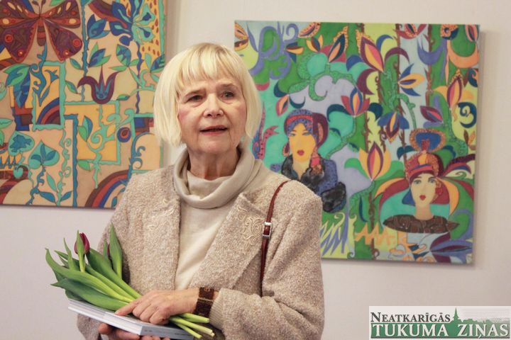 Māras Alksnes izstāde skatāma Tukuma mākslas galerijā «Durvis»